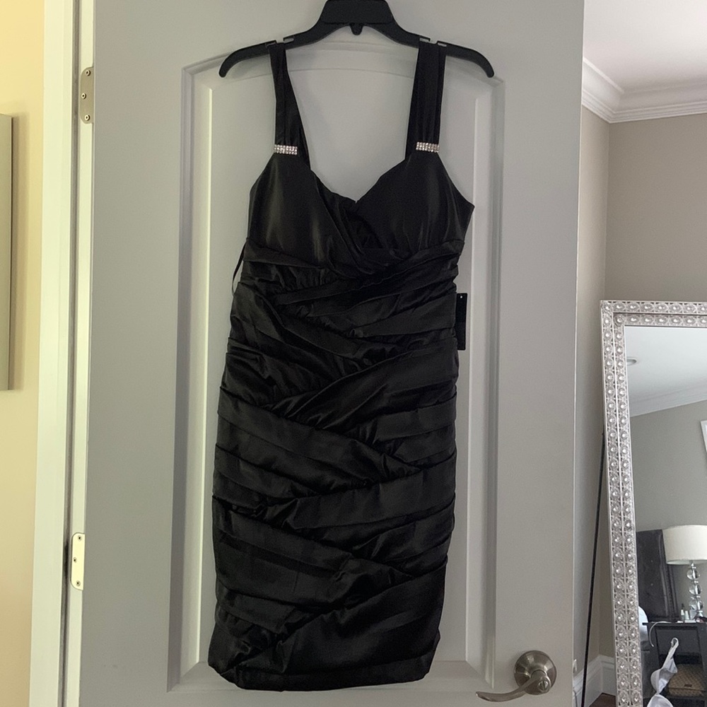 Bisou Bisou women’s formal dress